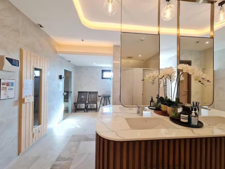 Astra Sky River High Floor,3 Bedrooms 97㎡ 山景房带浴缸 Τσιάνγκ Μάι Εξωτερικό φωτογραφία